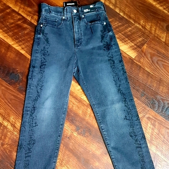 ⭐️ EXPRESS WAISTED TONAL SNAKE JEANS - Picture 4 of 7